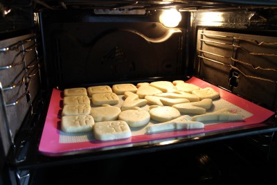 biscuiti in cuptor